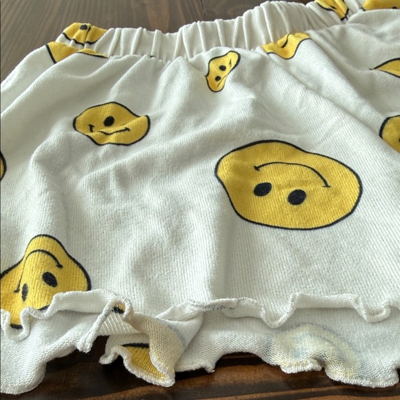 Altar’d State White Shorts with Yellow Smiley Faces Size Small Pajama Women - Picture 5 of 5